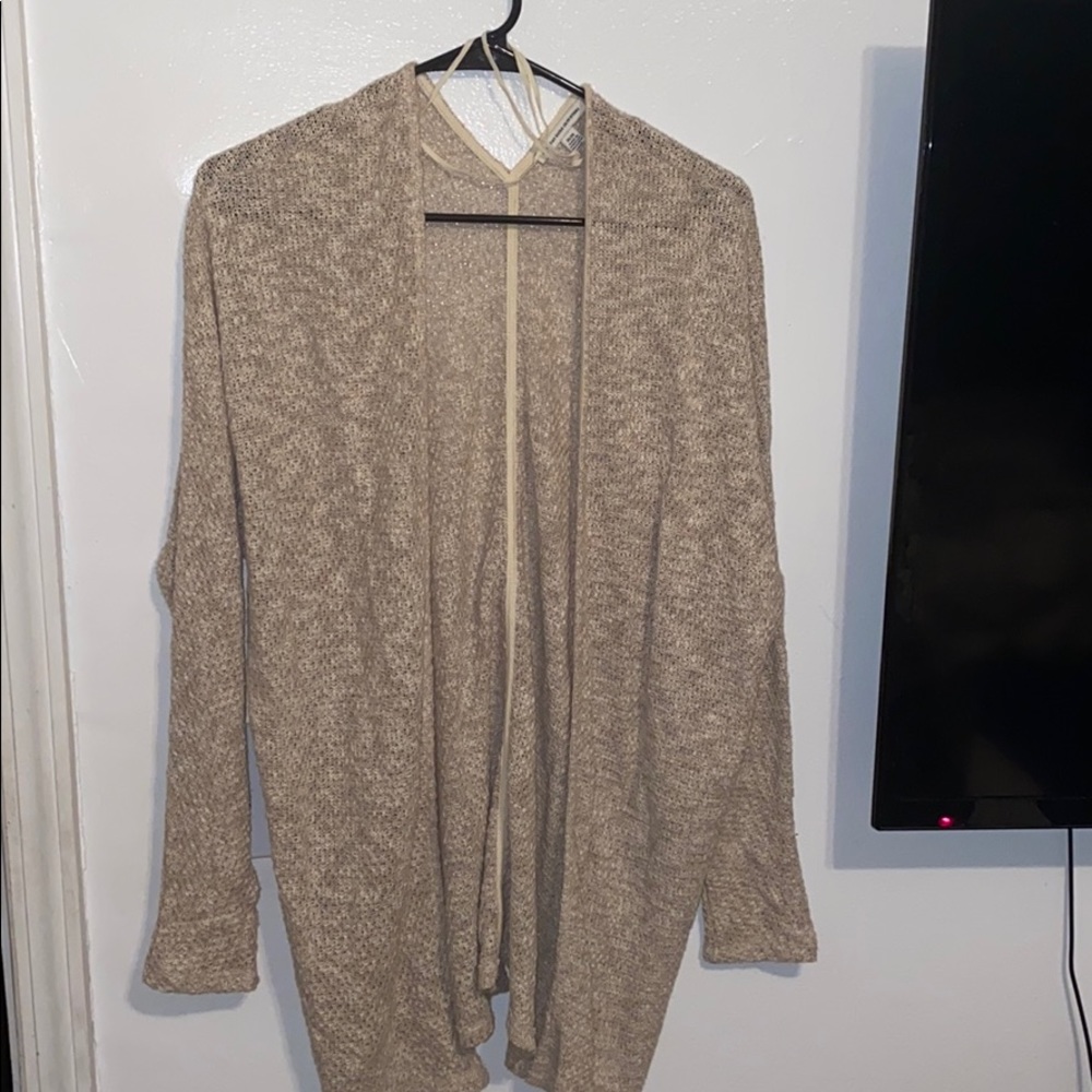 Women’s American Eagle Cream Cardigan